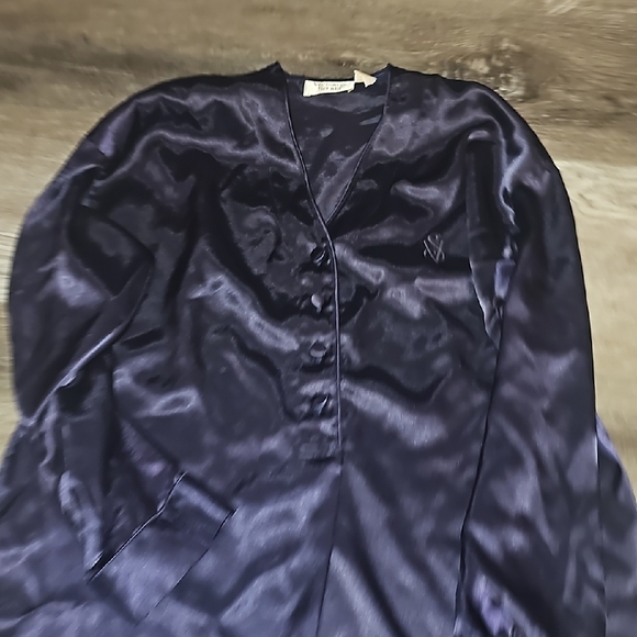 Victoria's Secret Women's Gold Label Vintage Nightshirt - Picture 3 of 4